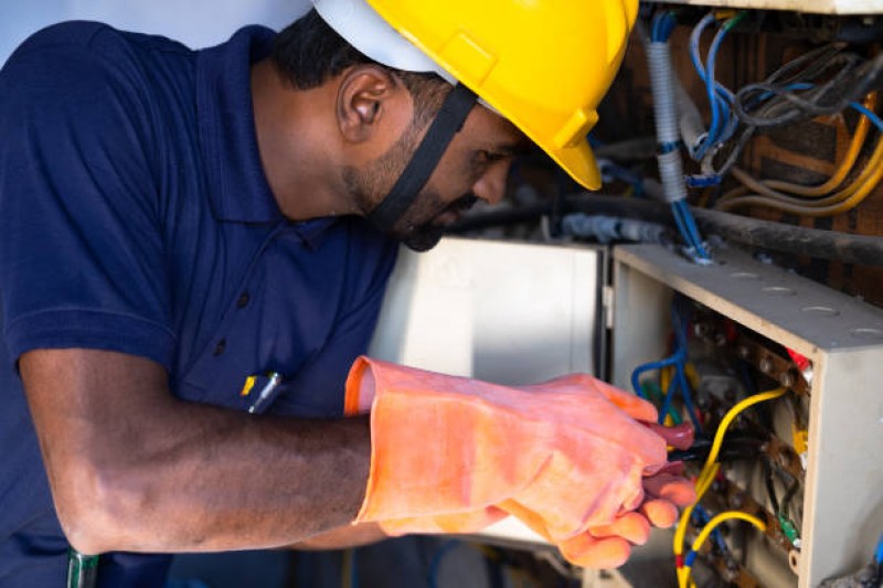 The Best Local Electrician In Palm Desert CA For Your Electrical Needs