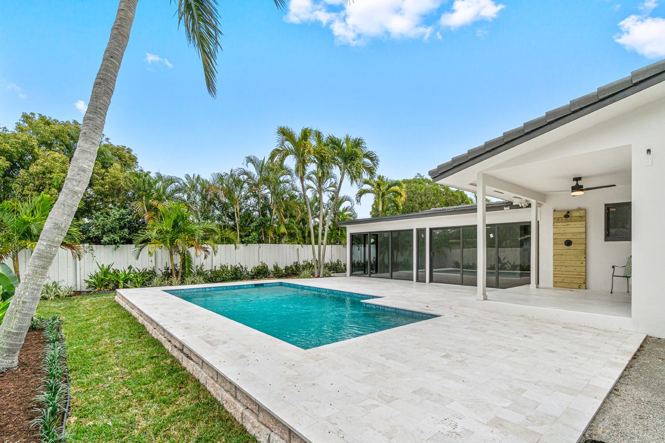 Dependable Pool Installation Contractor for Tampa Backyards